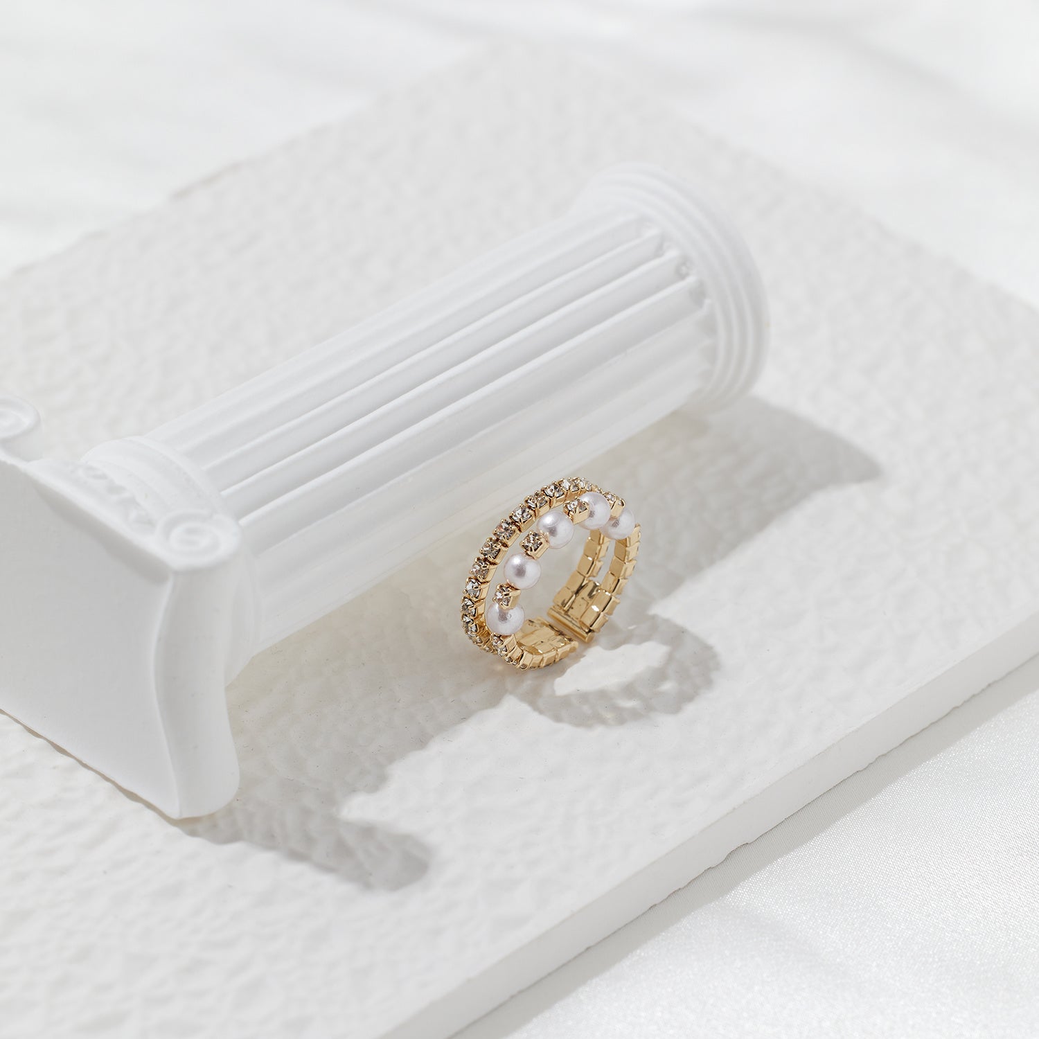 Eternal Knot Ring – gold-plated stainless steel interwoven design