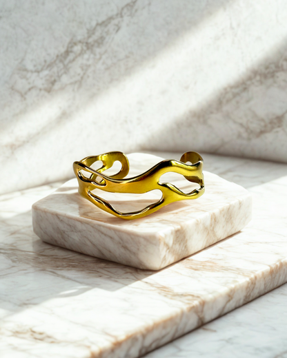 Eterna Wave Cuff