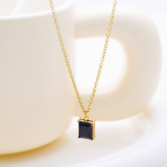 Sapphire Glow pendant – thin gold-plated chain with sapphire stone